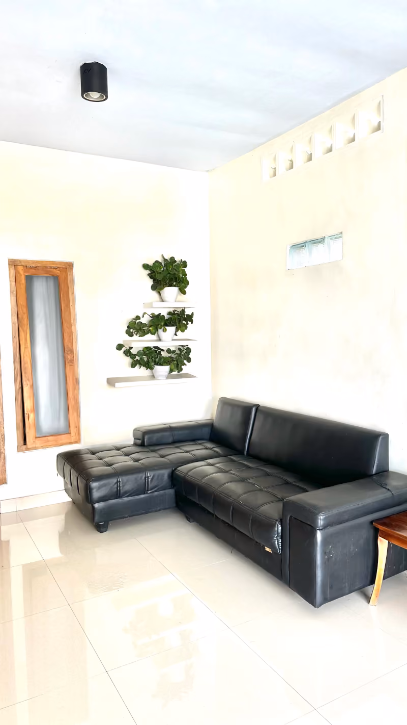 Jhose Villa 3 (Privat Room) image 10