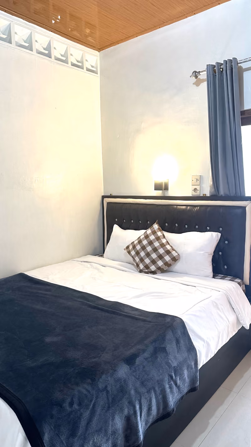 Jhose Villa 3 (Privat Room) image 11